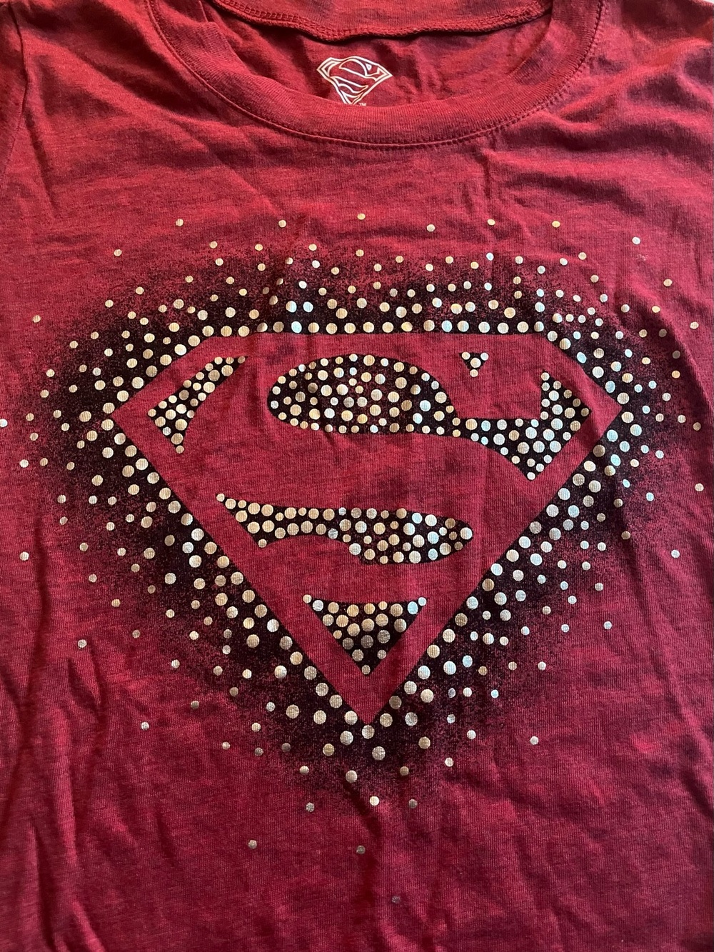 NWOT Super Girl Logo Junior Tee - Red - Size M